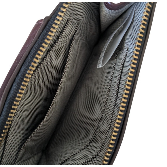 Fossil Savannah Tech Wine Red Multi Leather Wallet with Zipper Snap Phone Holder - Picture 3 of 5